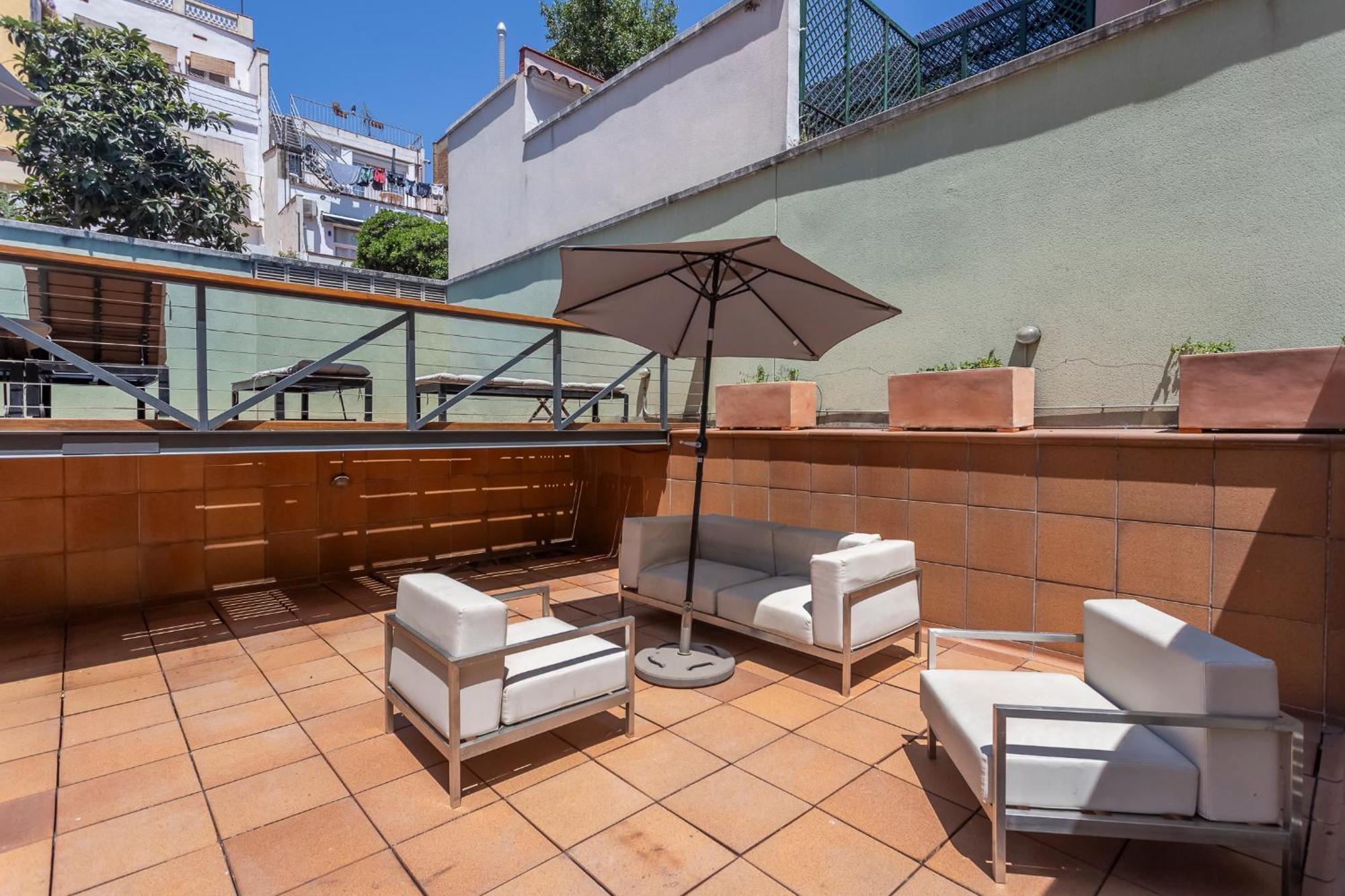 My Space Emirates - Bright In Gracia With Shared Pool Apartment