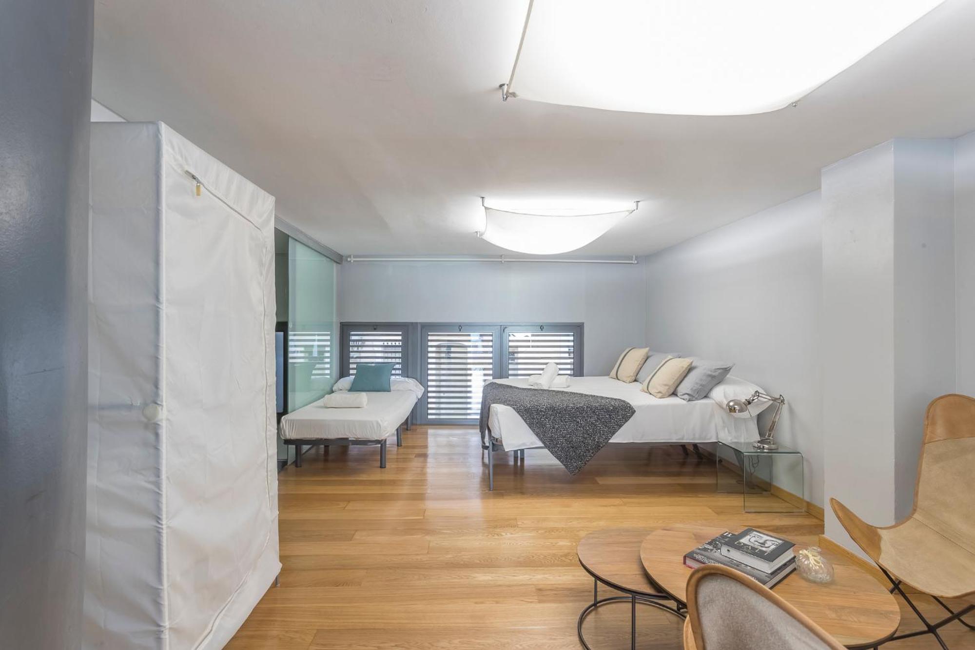 My Space Emirates - Bright In Gracia With Shared Pool Apartment