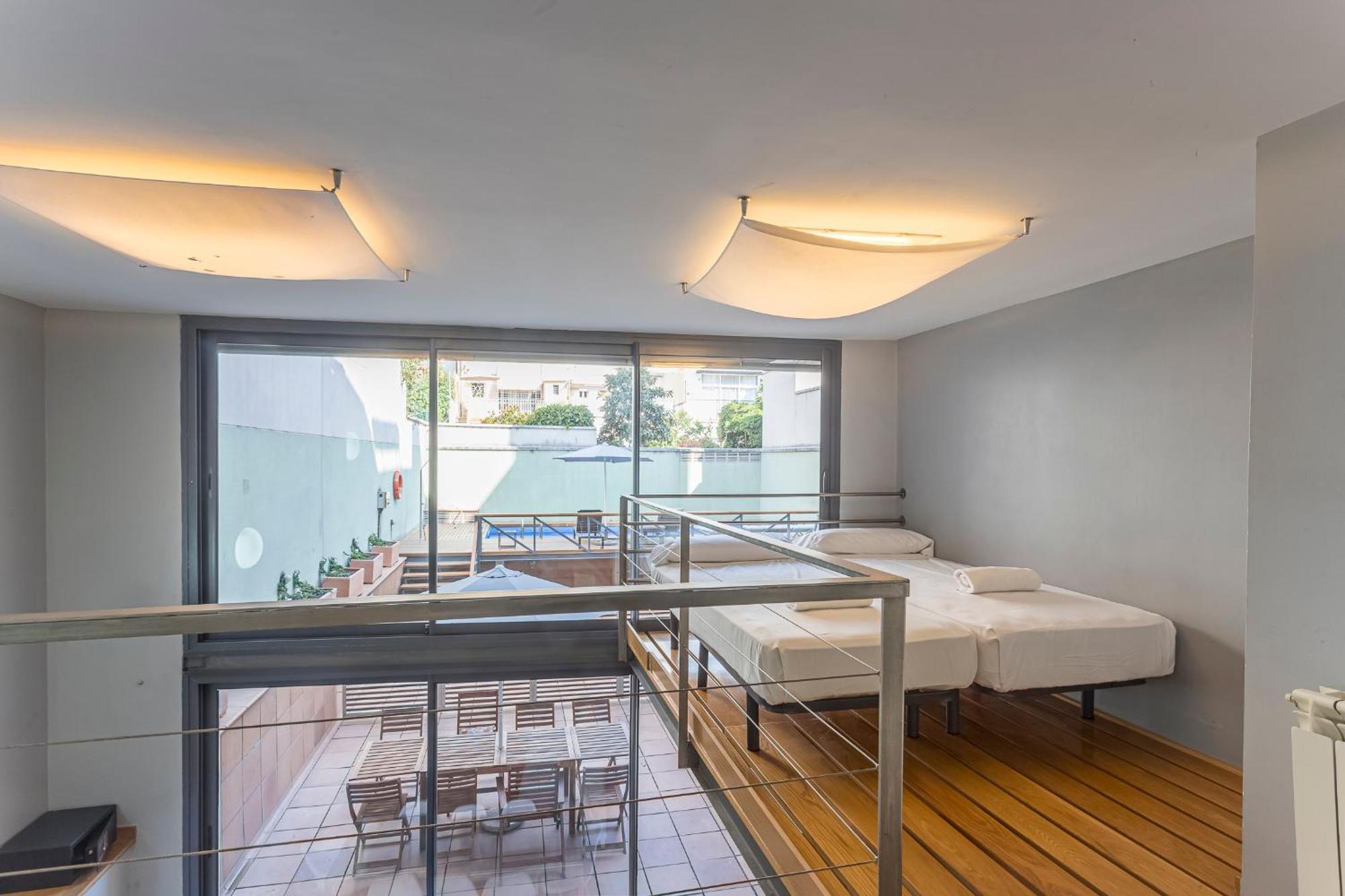 My Space Emirates - Bright In Gracia With Shared Pool Apartment *