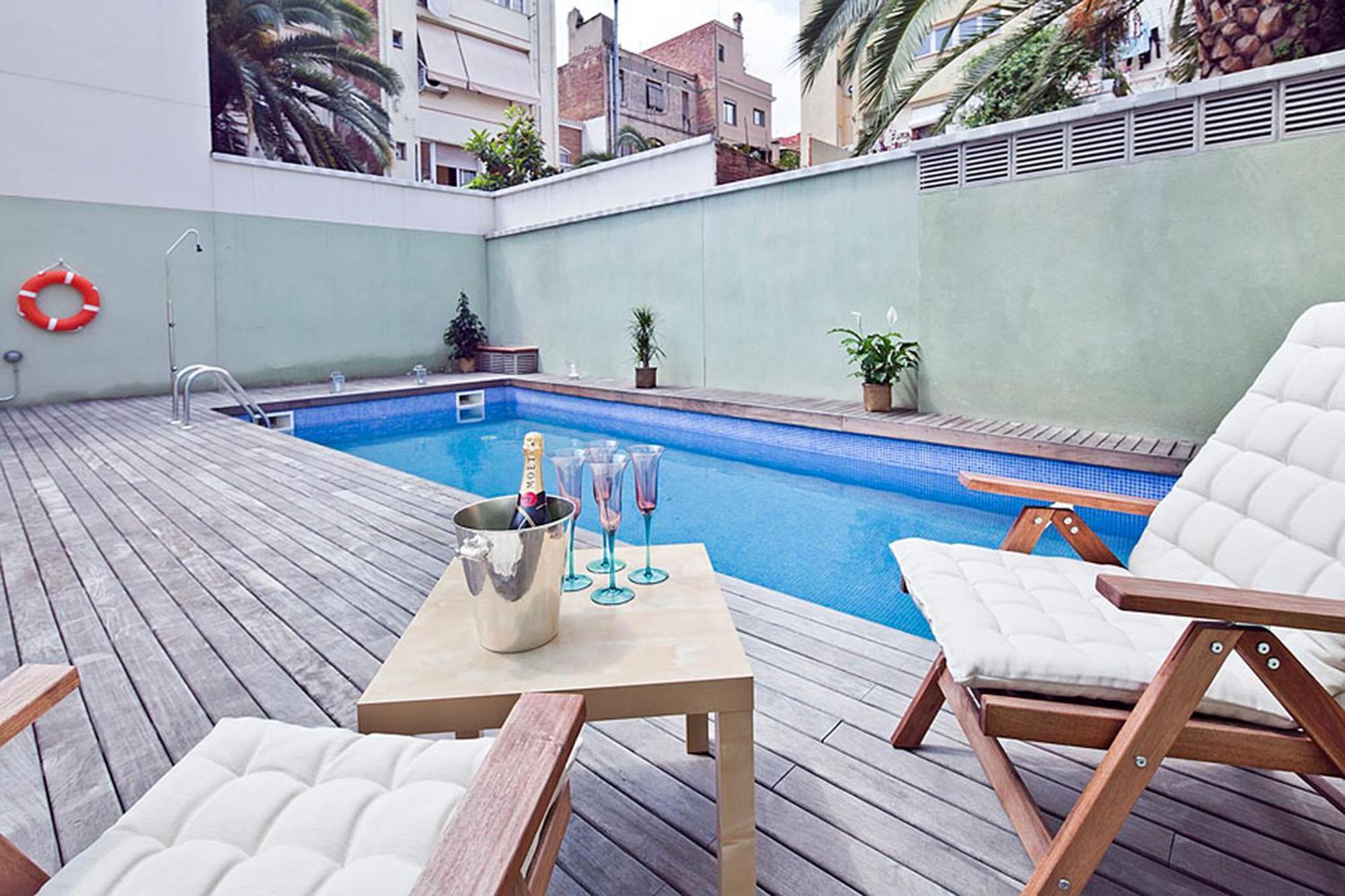 Apartament My Space Emirates - Bright In Gracia With Shared Pool Barcelona