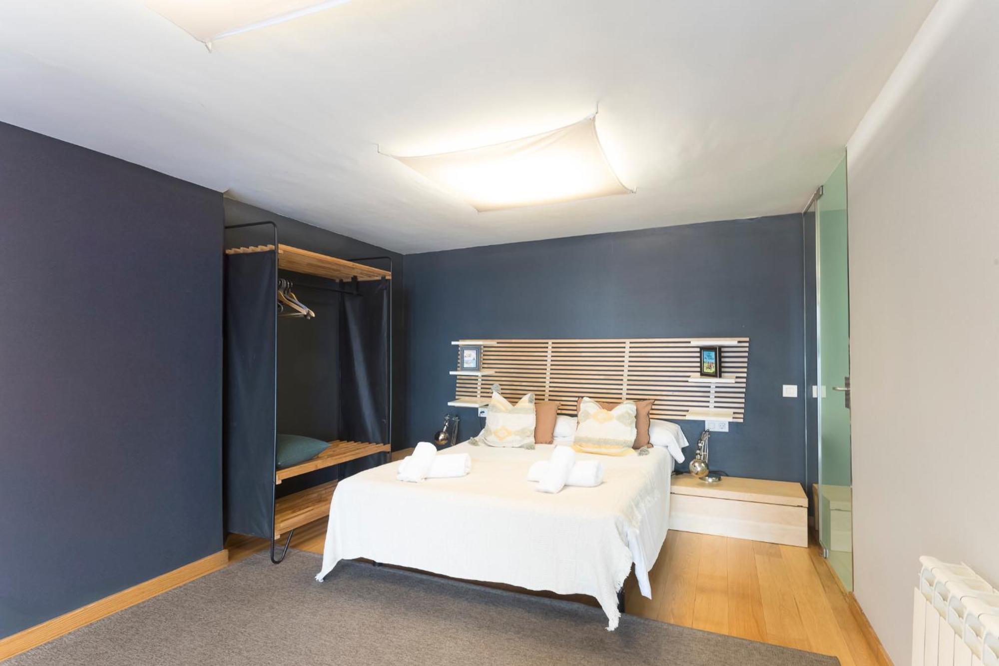 My Space Emirates - Bright In Gracia With Shared Pool * Barcelona