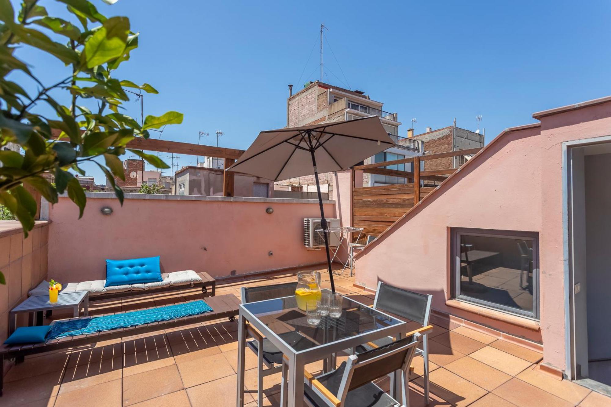 My Space Emirates - Bright In Gracia With Shared Pool Barcelona