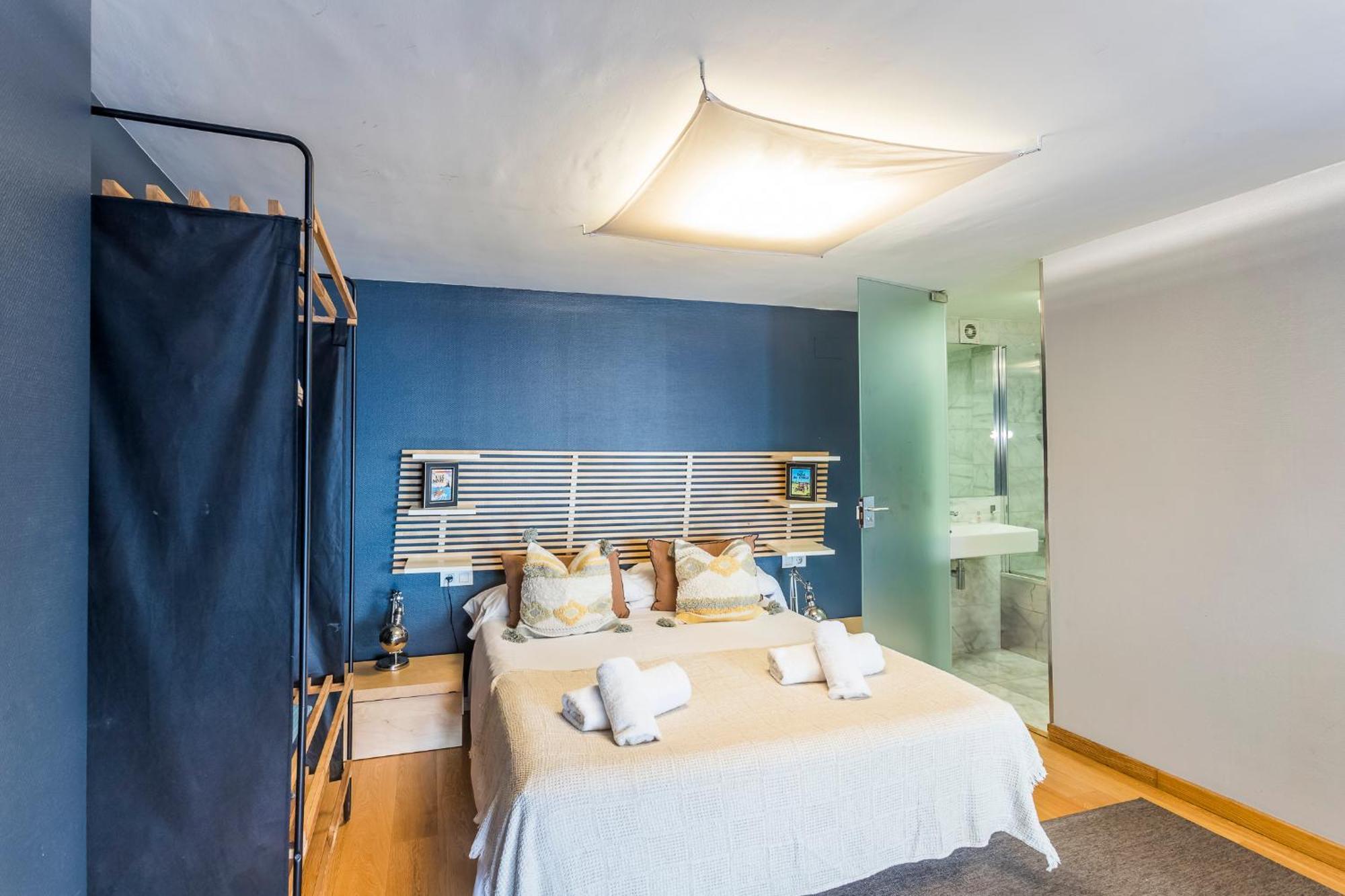 My Space Emirates - Bright In Gracia With Shared Pool Apartament