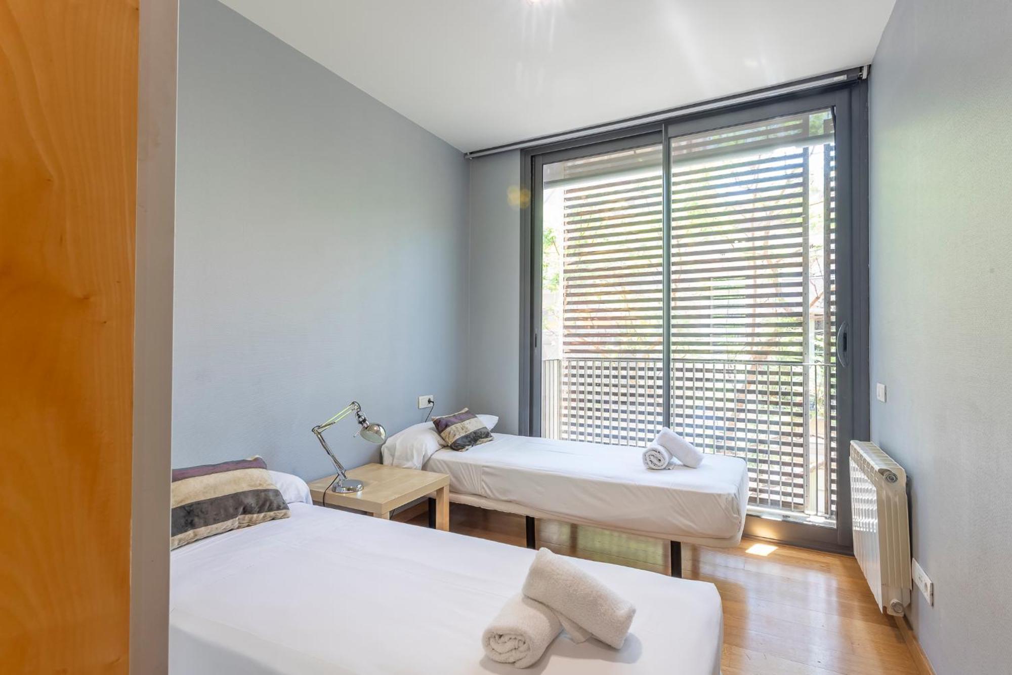 Apartament My Space Emirates - Bright In Gracia With Shared Pool